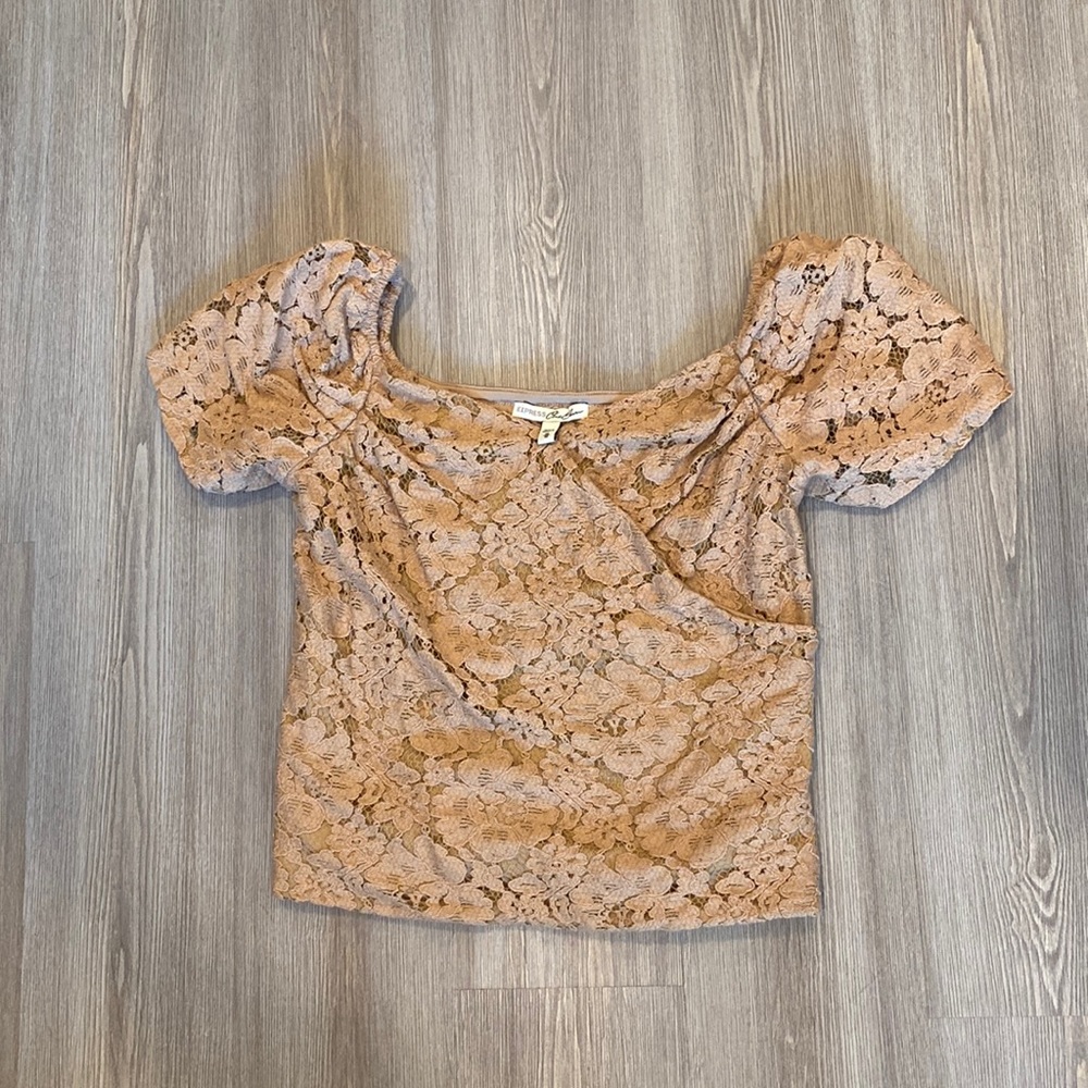 NWOT Express Lace Puff Sleeve Top